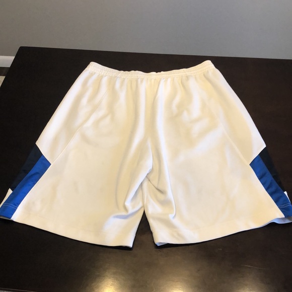 Nike Shorts 2XL - Picture 2 of 3